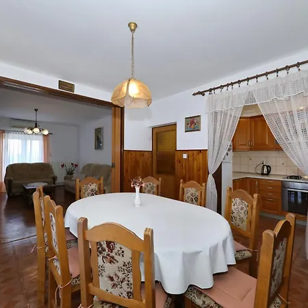 Apartment By The Sea Tkon, Pasman - 8302